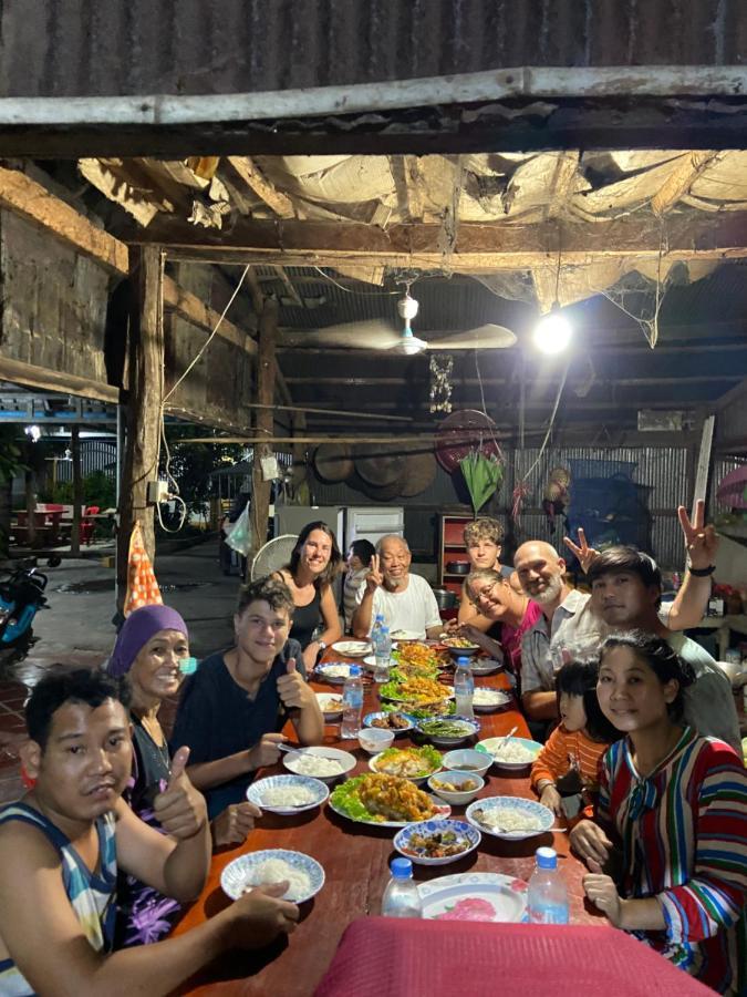 Lazy Mango Home Stay Phum Pouth ma Srei Exteriör bild