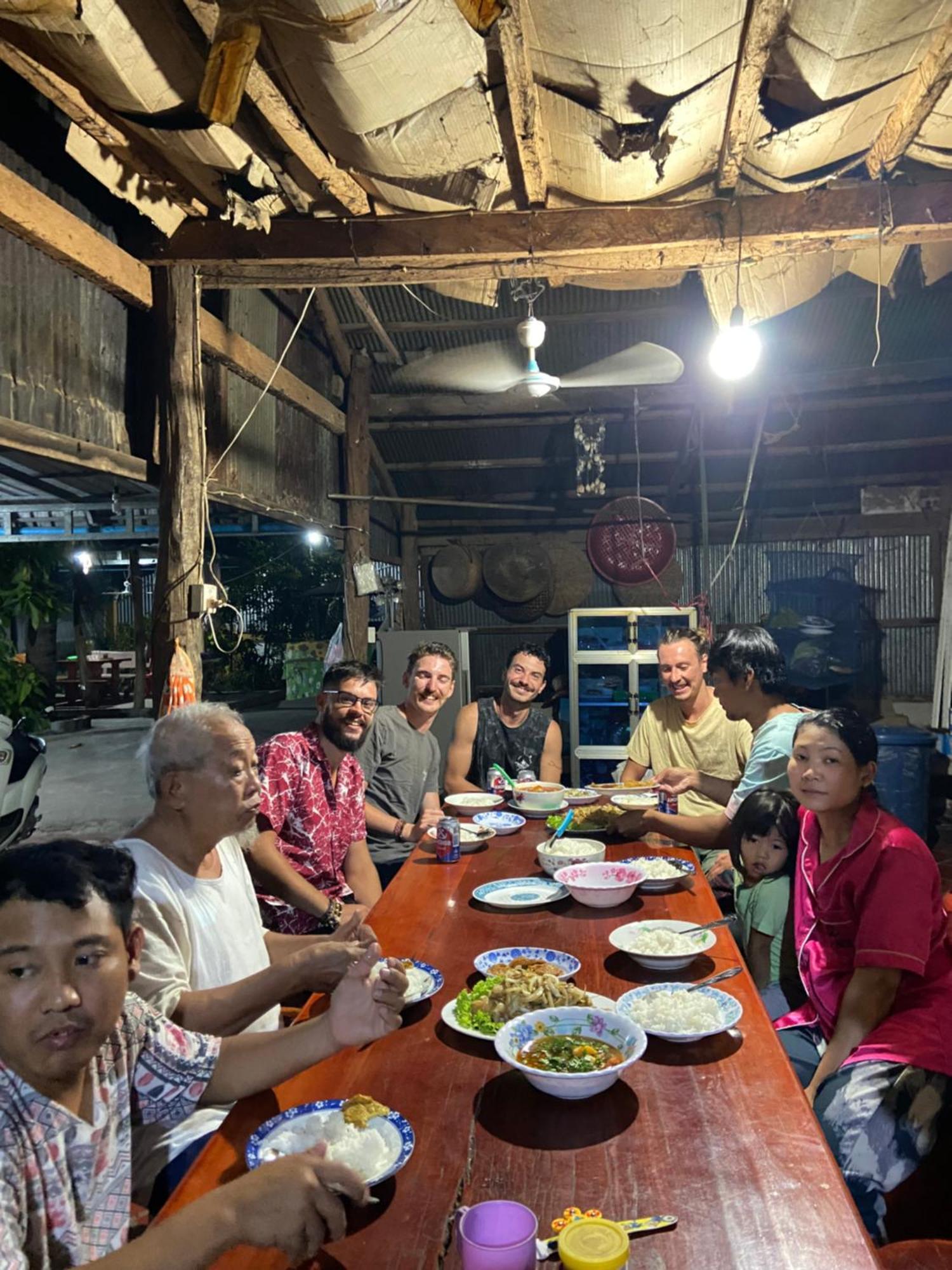 Lazy Mango Home Stay Phum Pouth ma Srei Exteriör bild